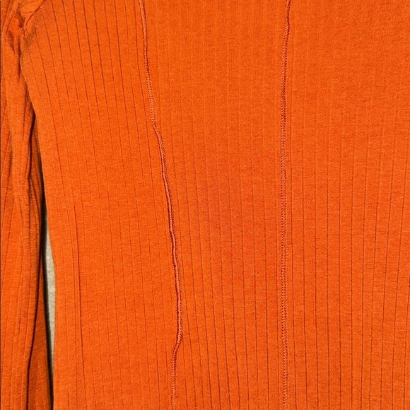 Rust Long Sleeve Ribbed Top - Picture 2 of 3